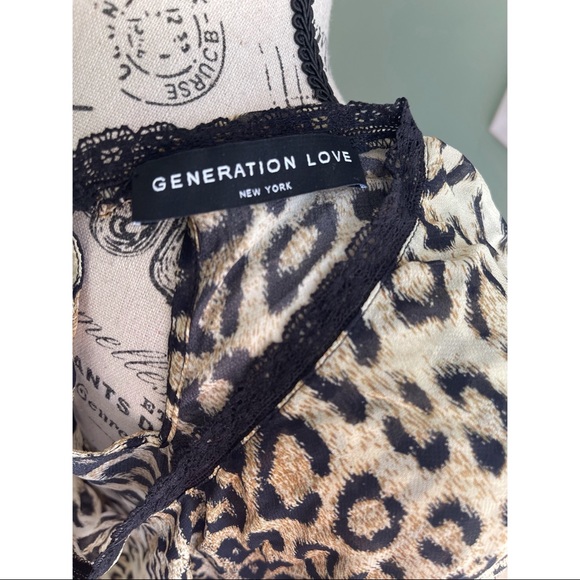 NWOT Generation Love Flowy Cheetah Print Blouse - Picture 5 of 6